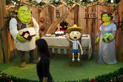 : Notícias: Decoração de Natal com Shrek no Shopping Metrô  Tatuapé (SP)